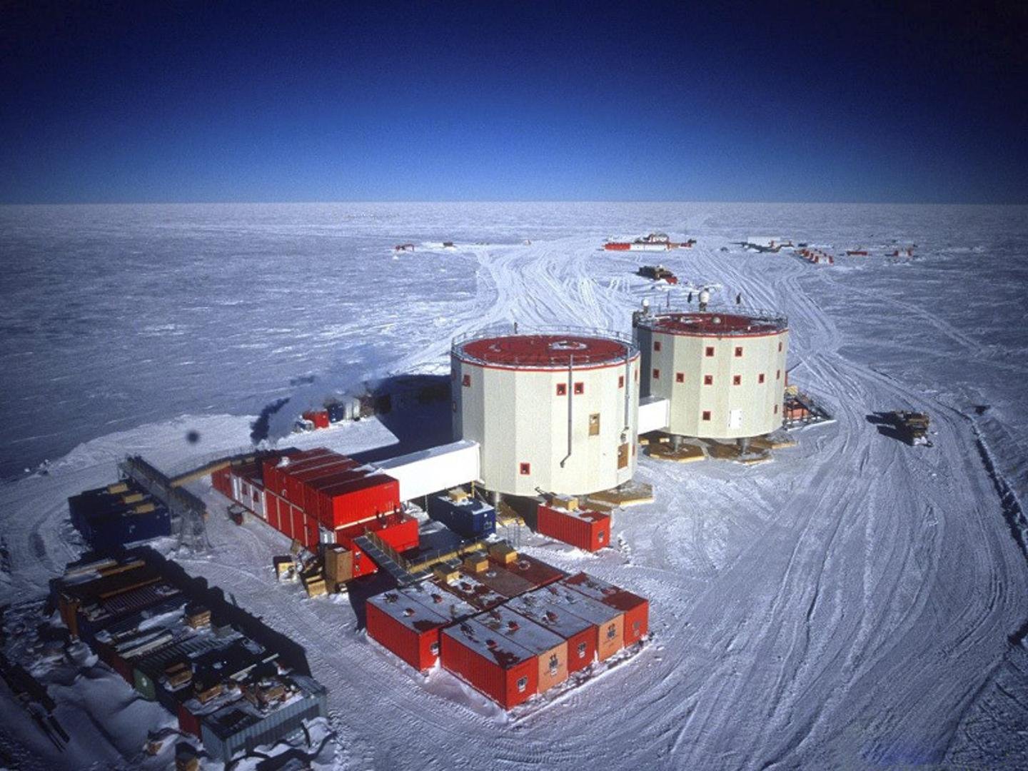 Арктический и антарктический научно исследовательский. Станция Конкордия Антарктида. Полярная станция Конкордия. Конкордия» (французско-итальянская антарктическая станция. Конкордиа Стейшен,Антарктика.