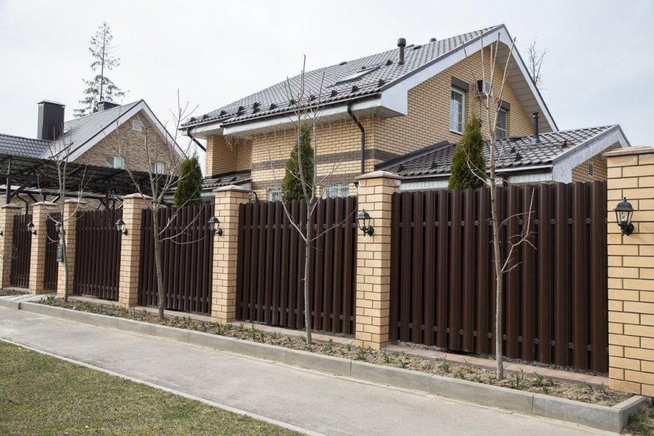 Штакетник Гранд лайн RAL 8017 атлас