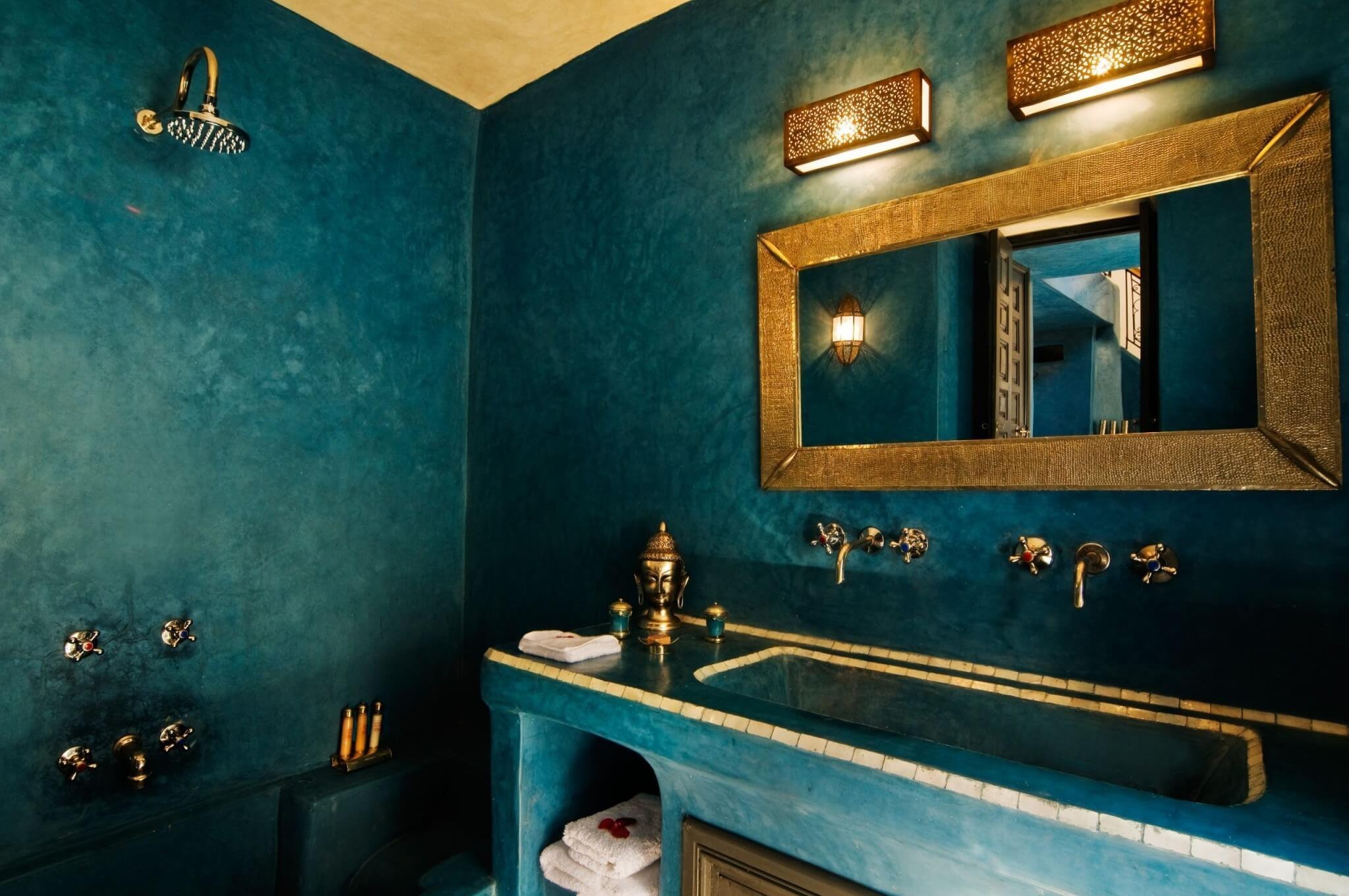 венецианская штукатурка в ванной комнате фото