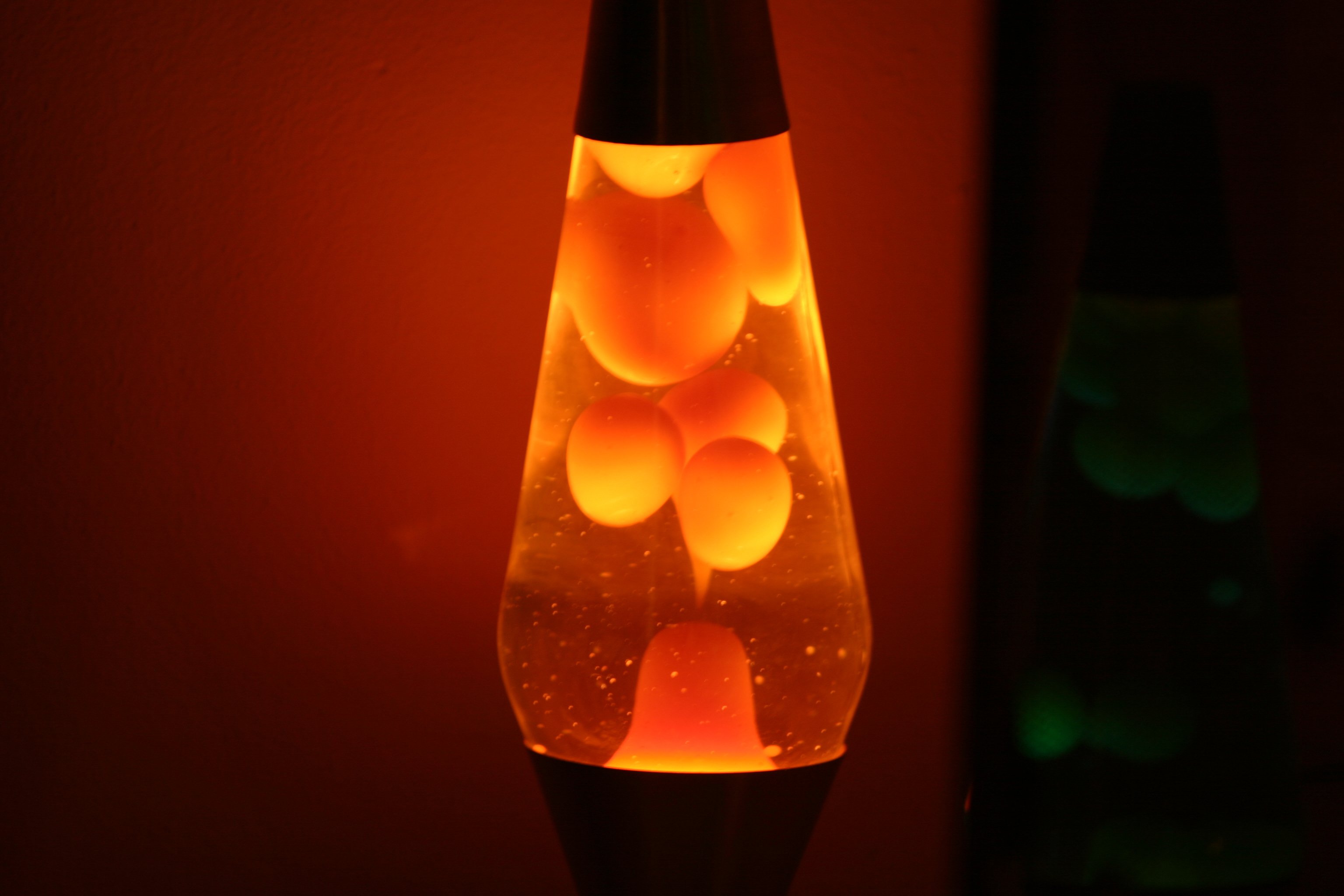 Светильник с пузырьками. Лава лэмп. Лава лампа большая 200см. Лавовая лампа или лава лампа. Лава лампа 70 см.