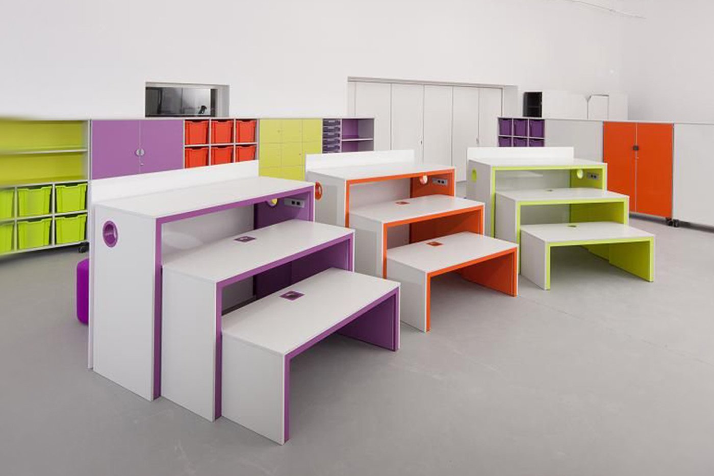 Модульные столы для школы. Современная мебель для школы. Мебель трансформер для школы. Модульные столы для библиотеки.