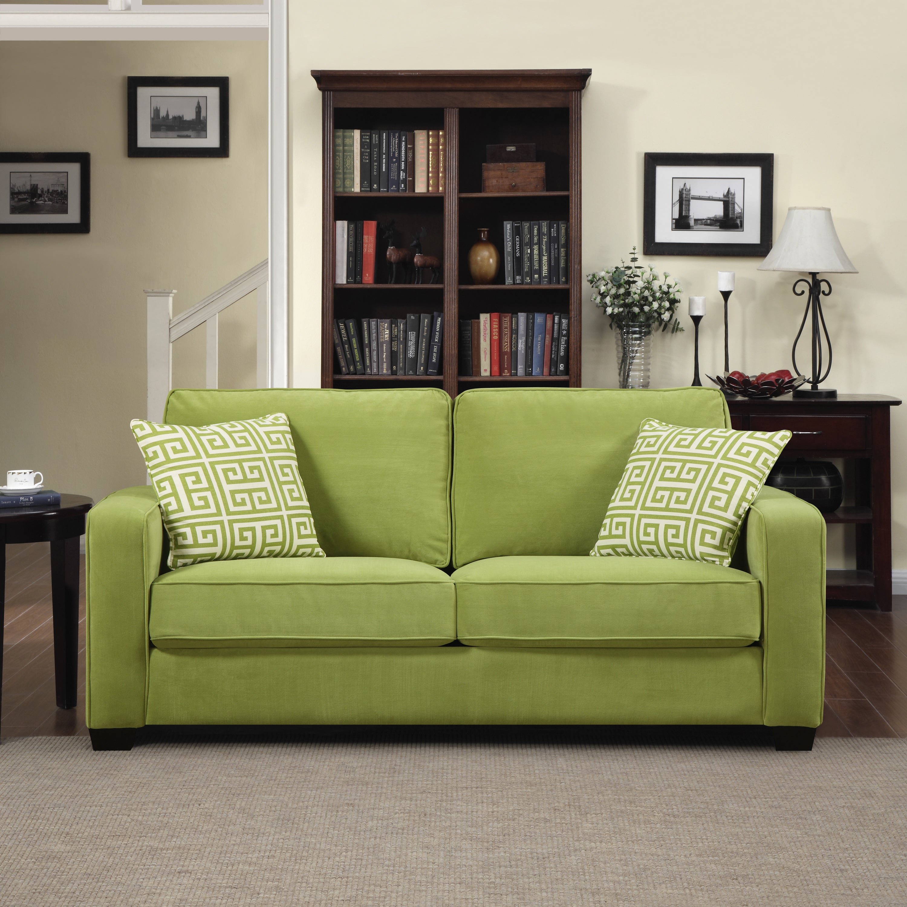диван зеленый с бежевым