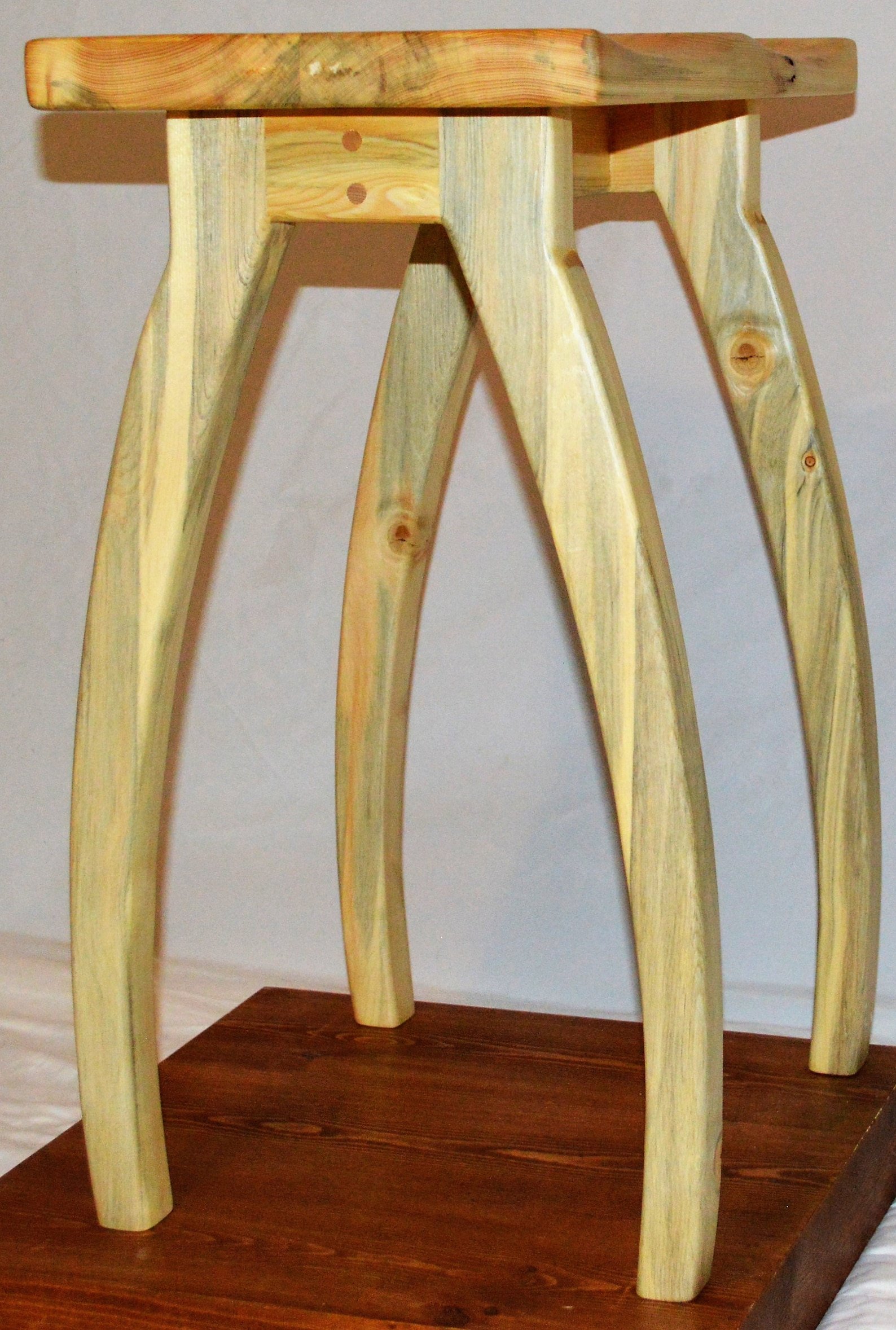 Изготовим ножки для стульев деревянные