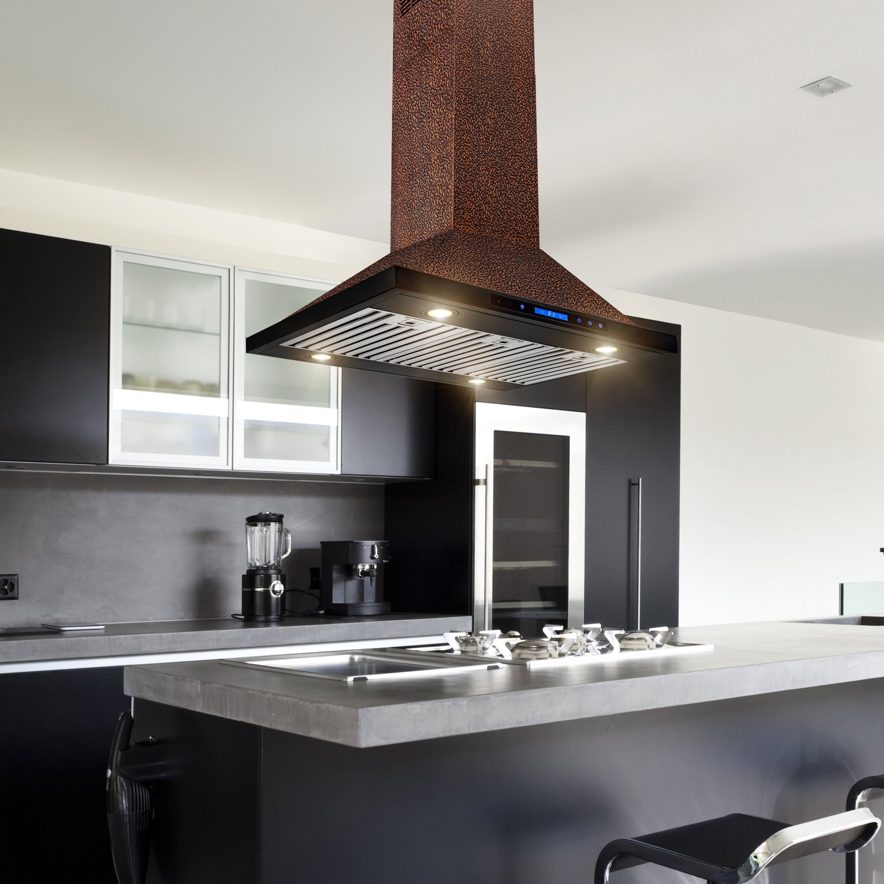 Вытяжка над плитой. Вытяжка Kitchen Exhaust Hood Stove. Вытяжка над кухней. Вытяжка и купольная и потолок. Купольные островные вытяжки в интерьере.