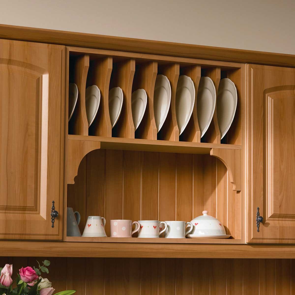 Полочка для посуды. Полки под посуду на кухню. Навесные шкафы для кухни. Шкаф навесной для кухни с сушилкой. Сушилка для посуды деревянная настенная.
