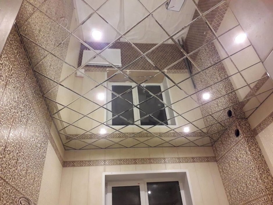 Зеркальный натяжной потолок