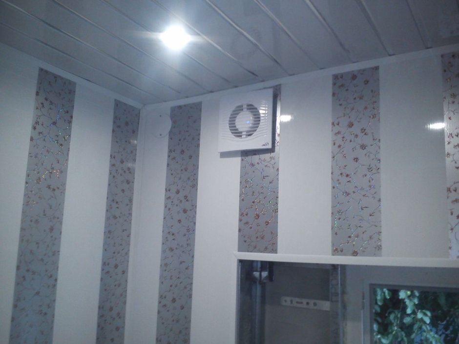 Потолок из панелей ПВХ