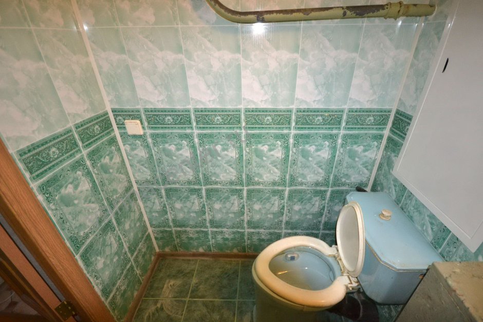 Ванна и туалет пластиковыми панелями
