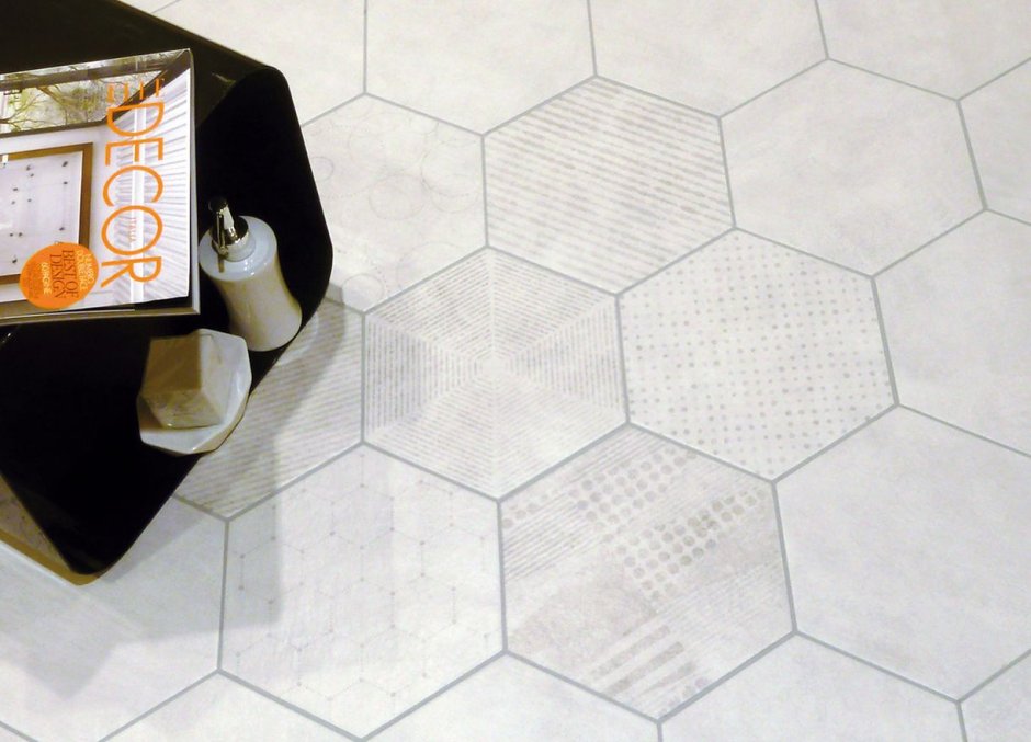 Serenissima Cir Docklands Hexagon Freeport White