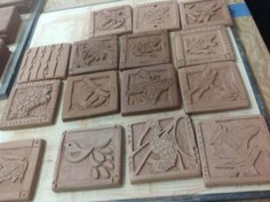 Плитка из глины