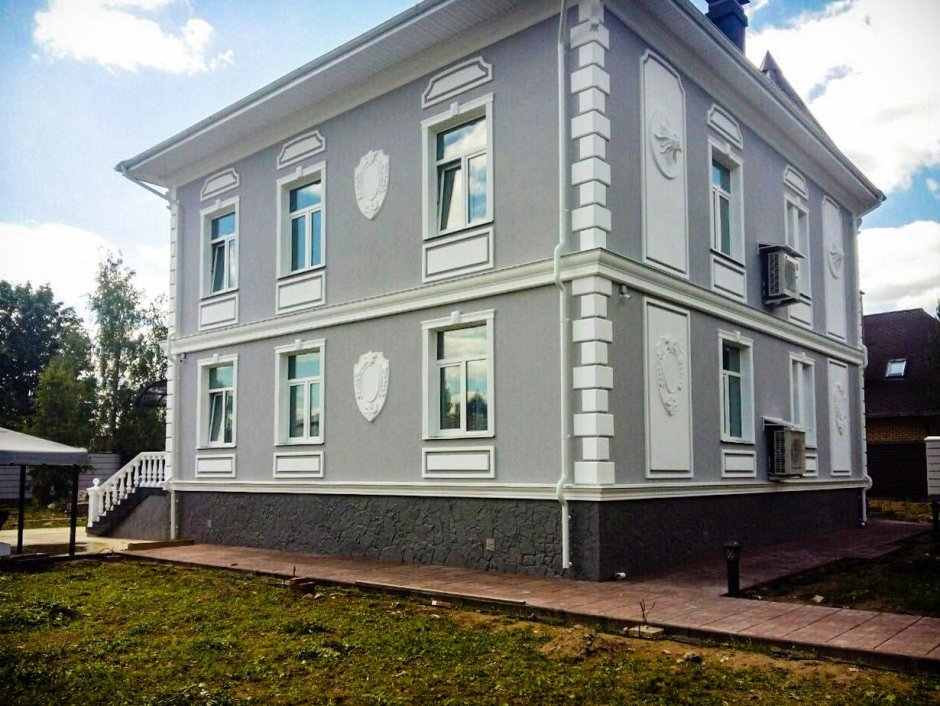 Декор фасада частного дома