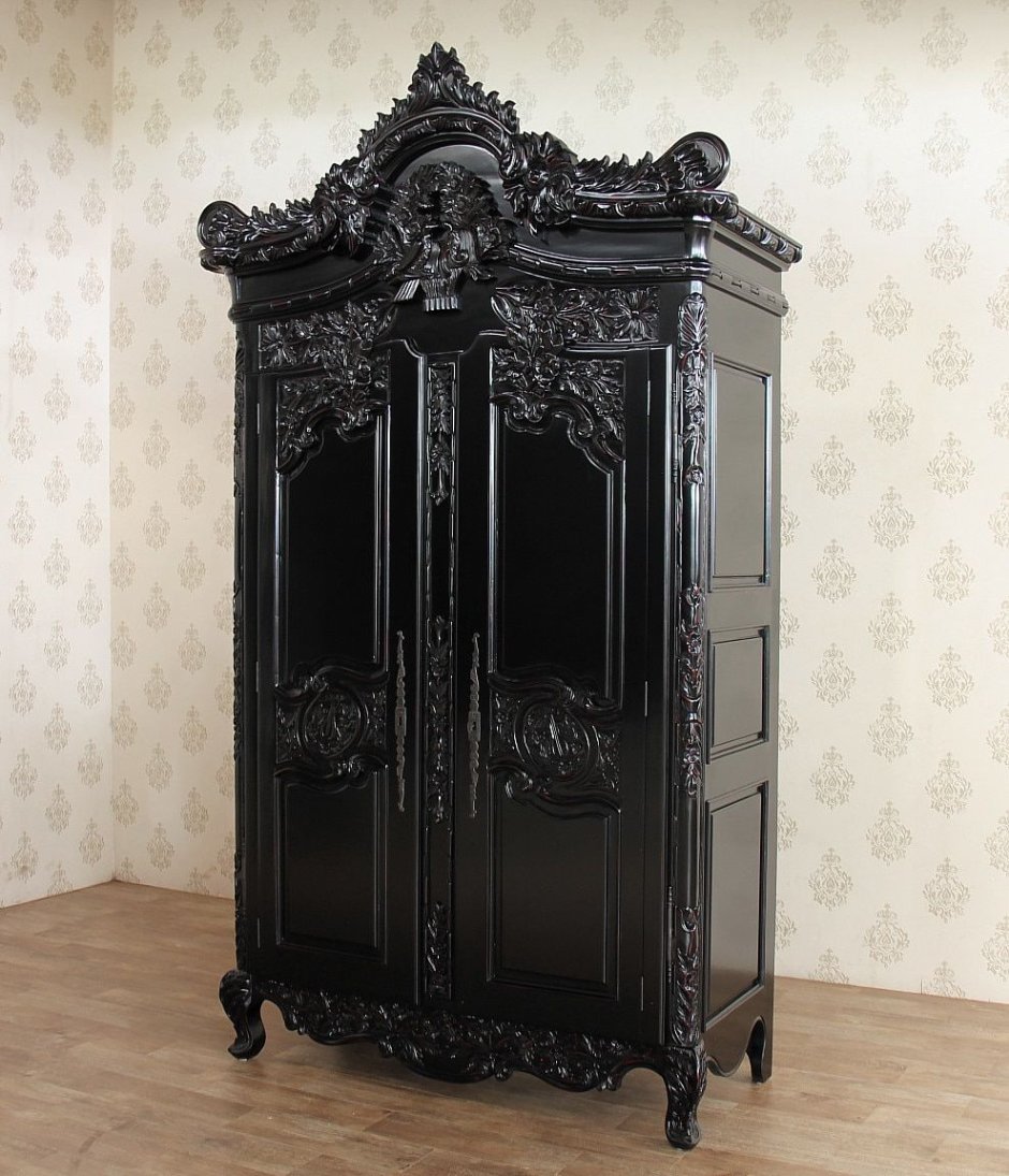 Шкаф в стиле барокко