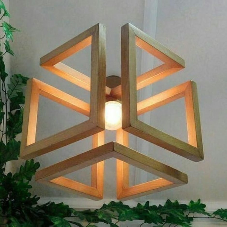 Люстра из деревянных реек