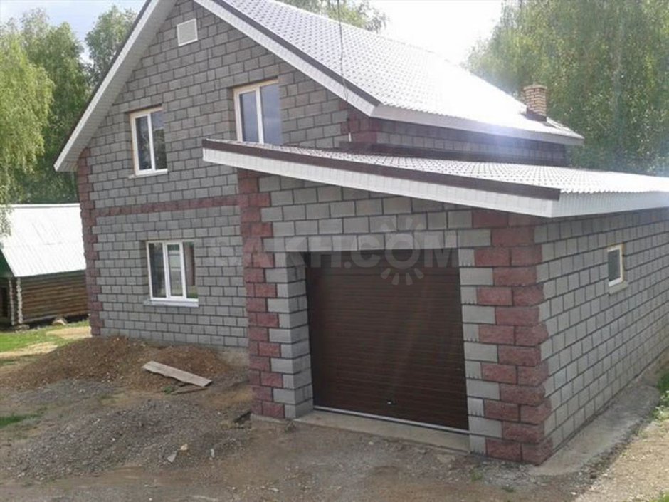 Баня из керамзитобетонных блоков с террасой