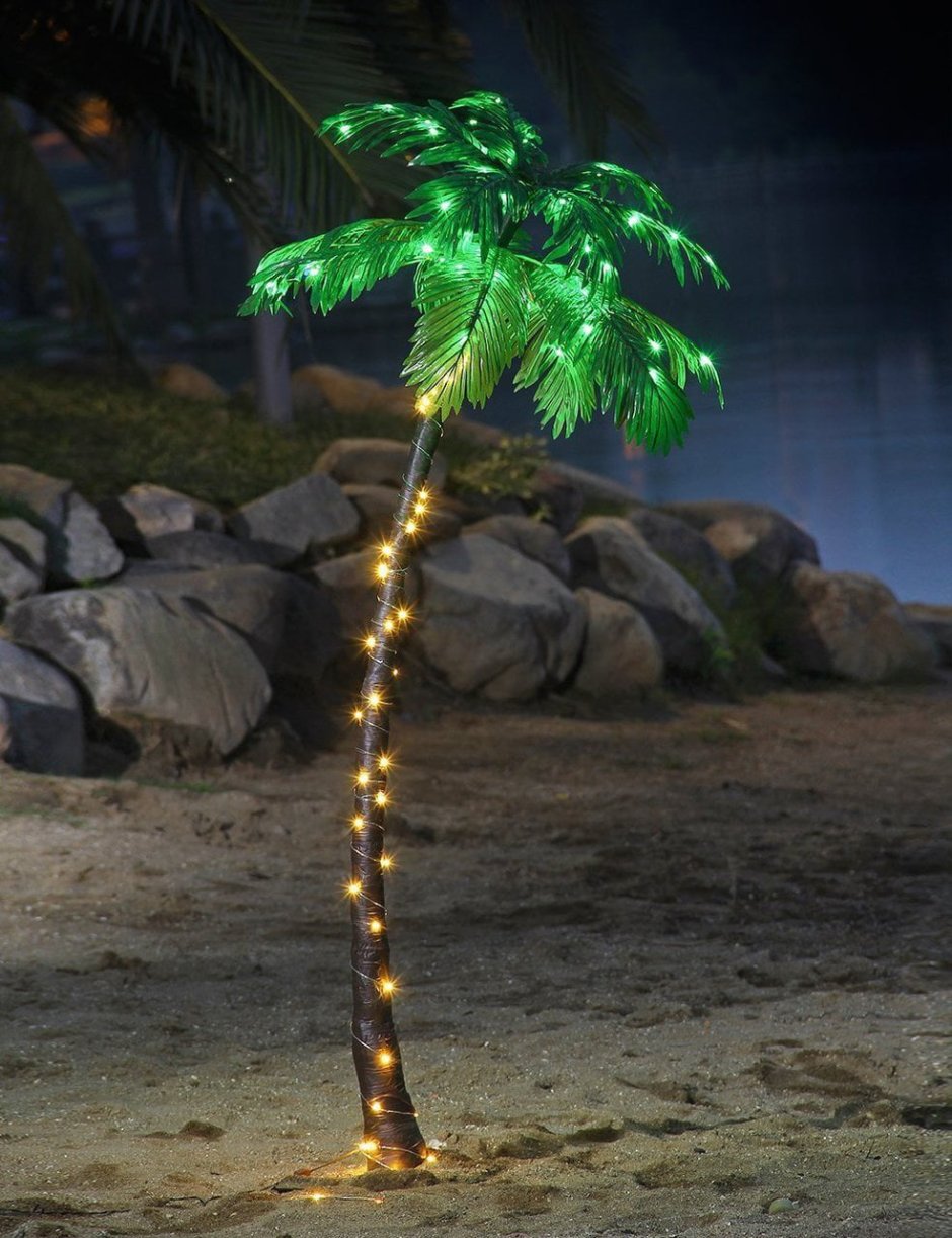 Светильник в виде пальмы