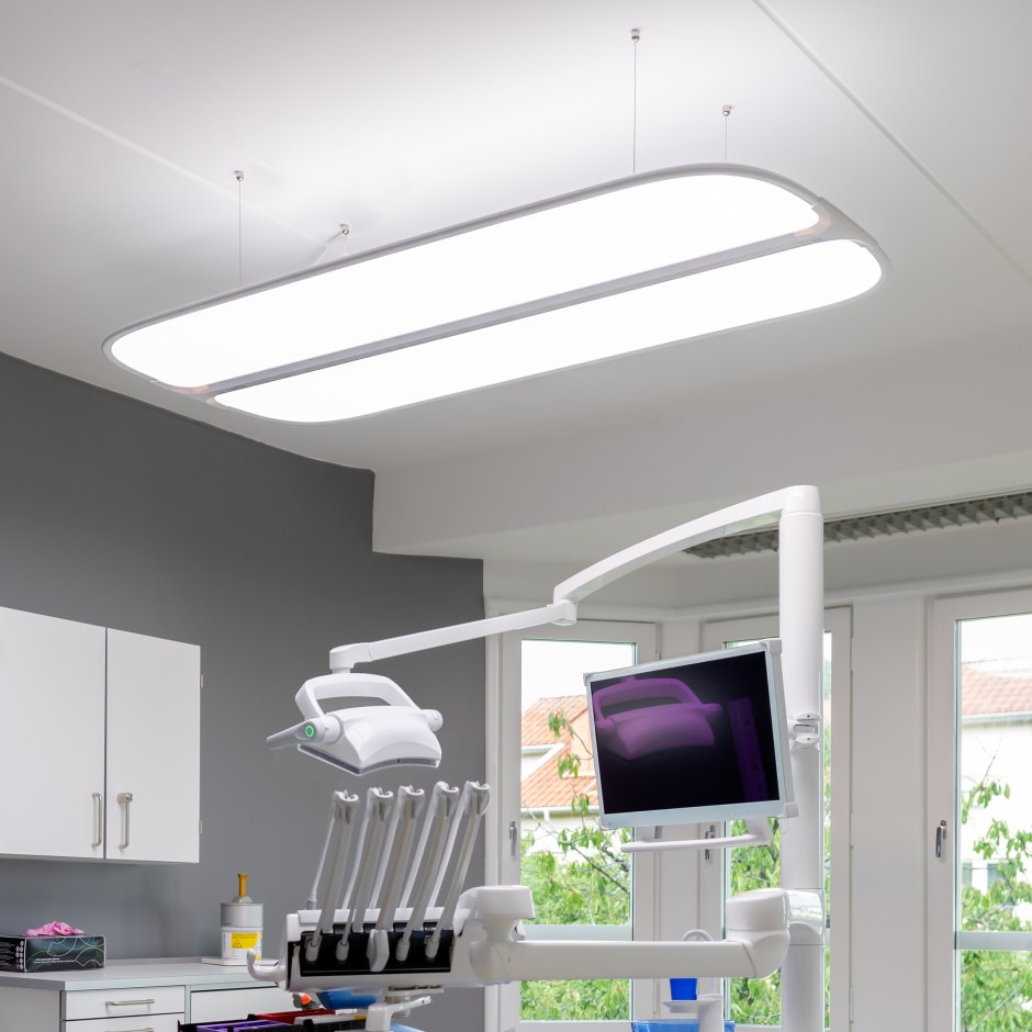 Потолочные бестеневые светильники для стоматологии