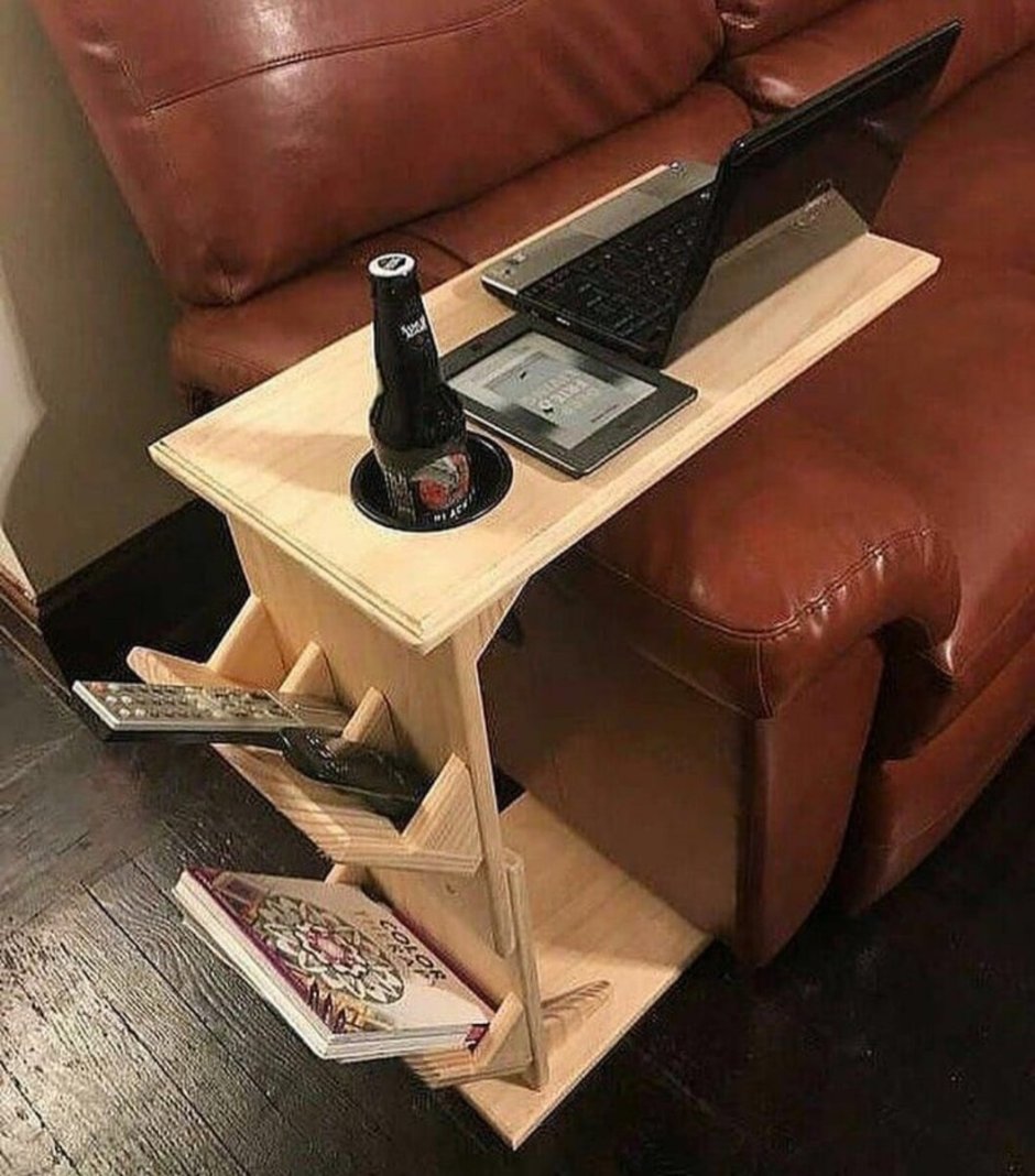 Прикроватный столик для ноутбука из дерева