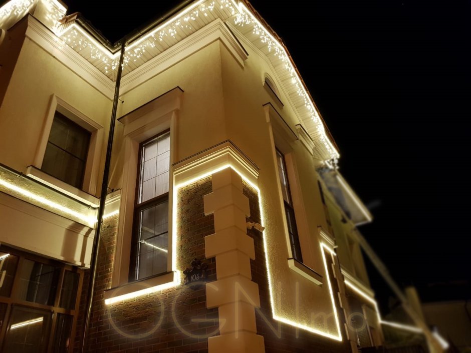 Фасадные линейные светильники для подсветки зданий