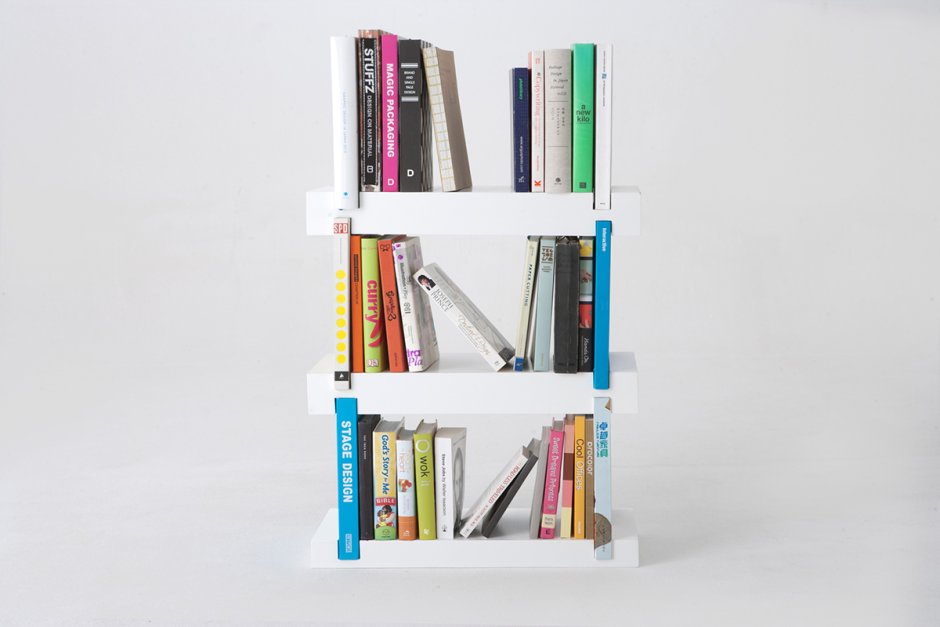 Минималистичная книжная полка