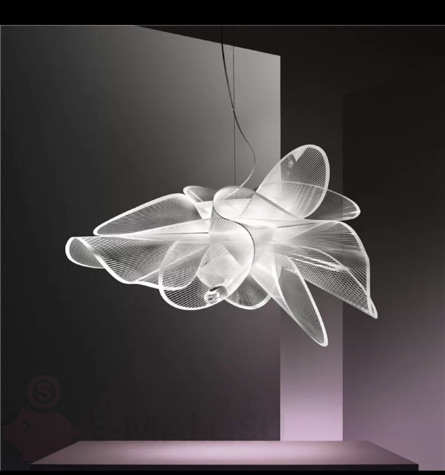 Люстра в форме цветка