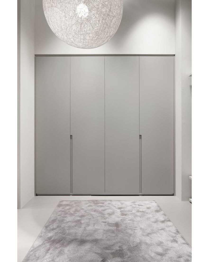 Шкаф серого цвета