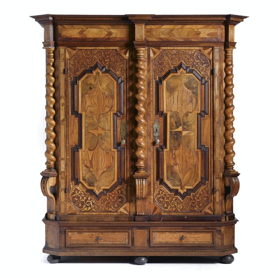 Шкаф барокко