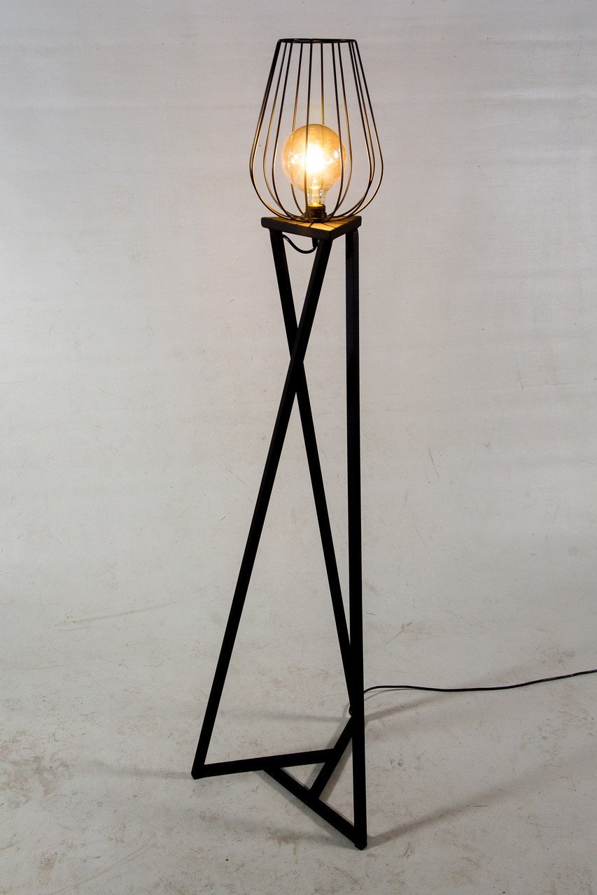 Напольные лампы в стиле лофт