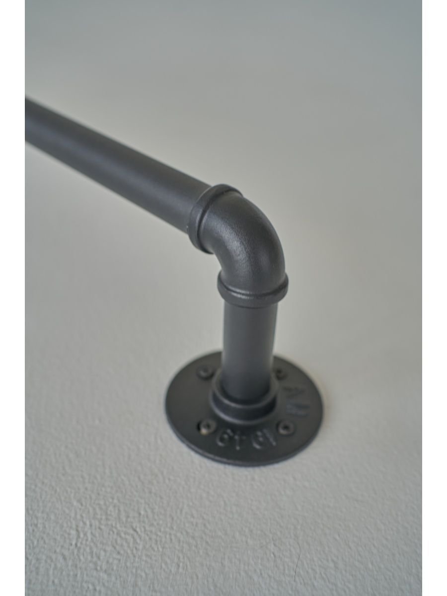 Карниз лофт черный