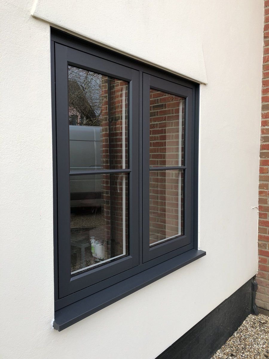 Пластиковые окна черного цвета