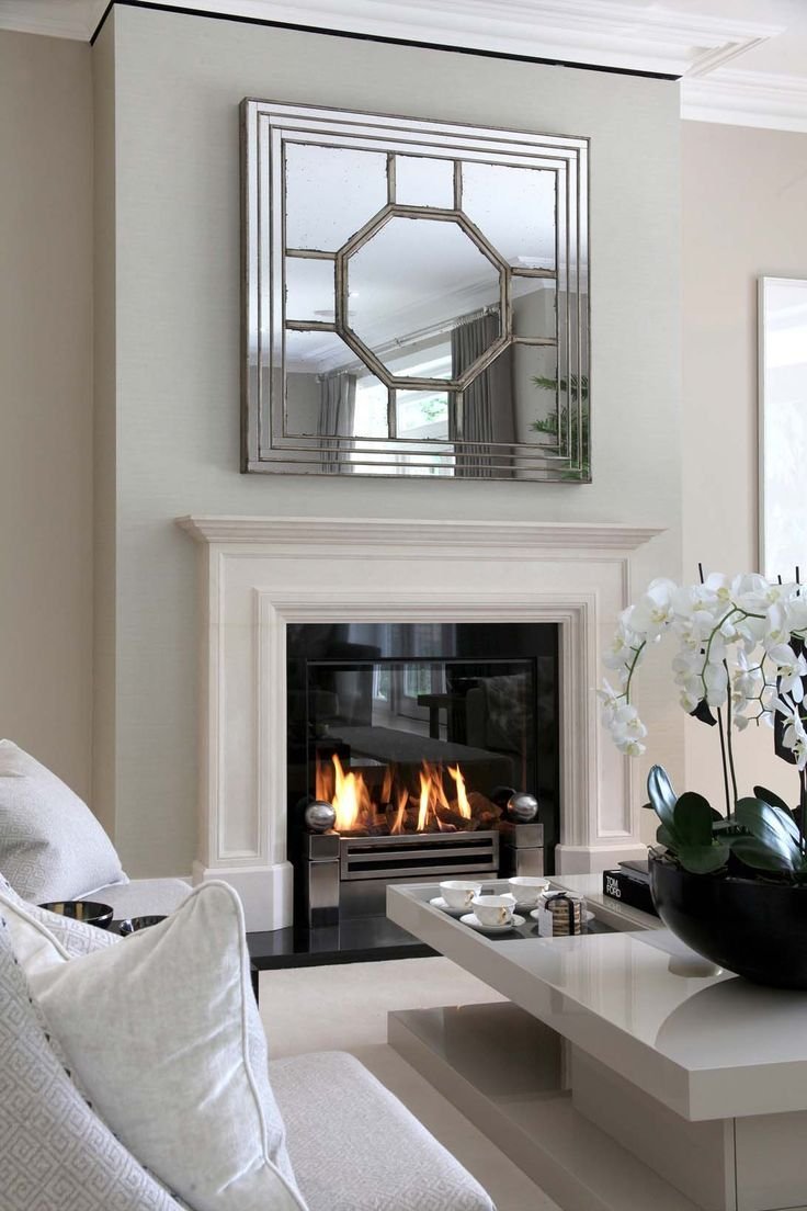 Камин в гостиной