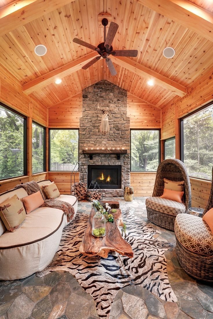 Внутренний интерьер беседки