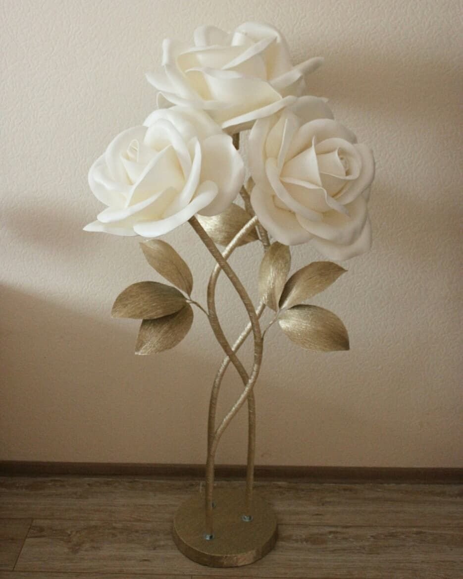 Ростовая роза из изолона