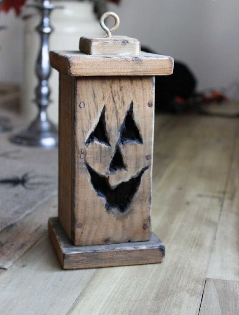 Фонарь из дерева