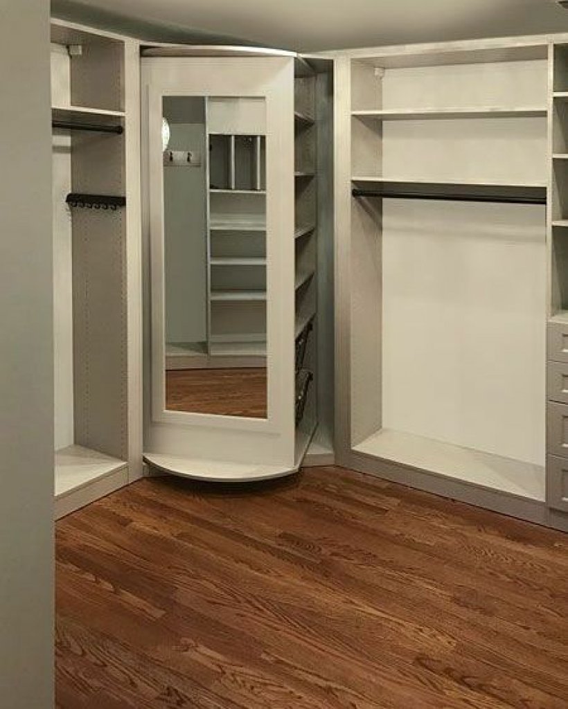 Спальня с угловой гардеробной