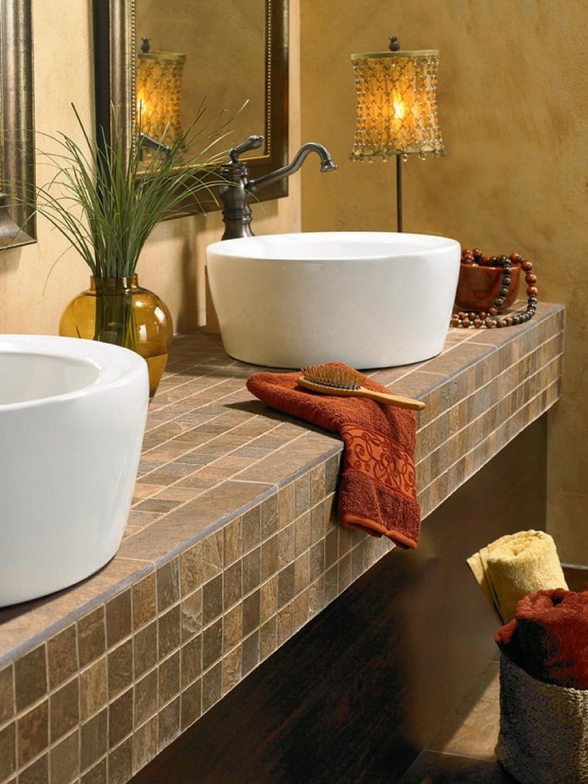 Столешница из плитки в ванную