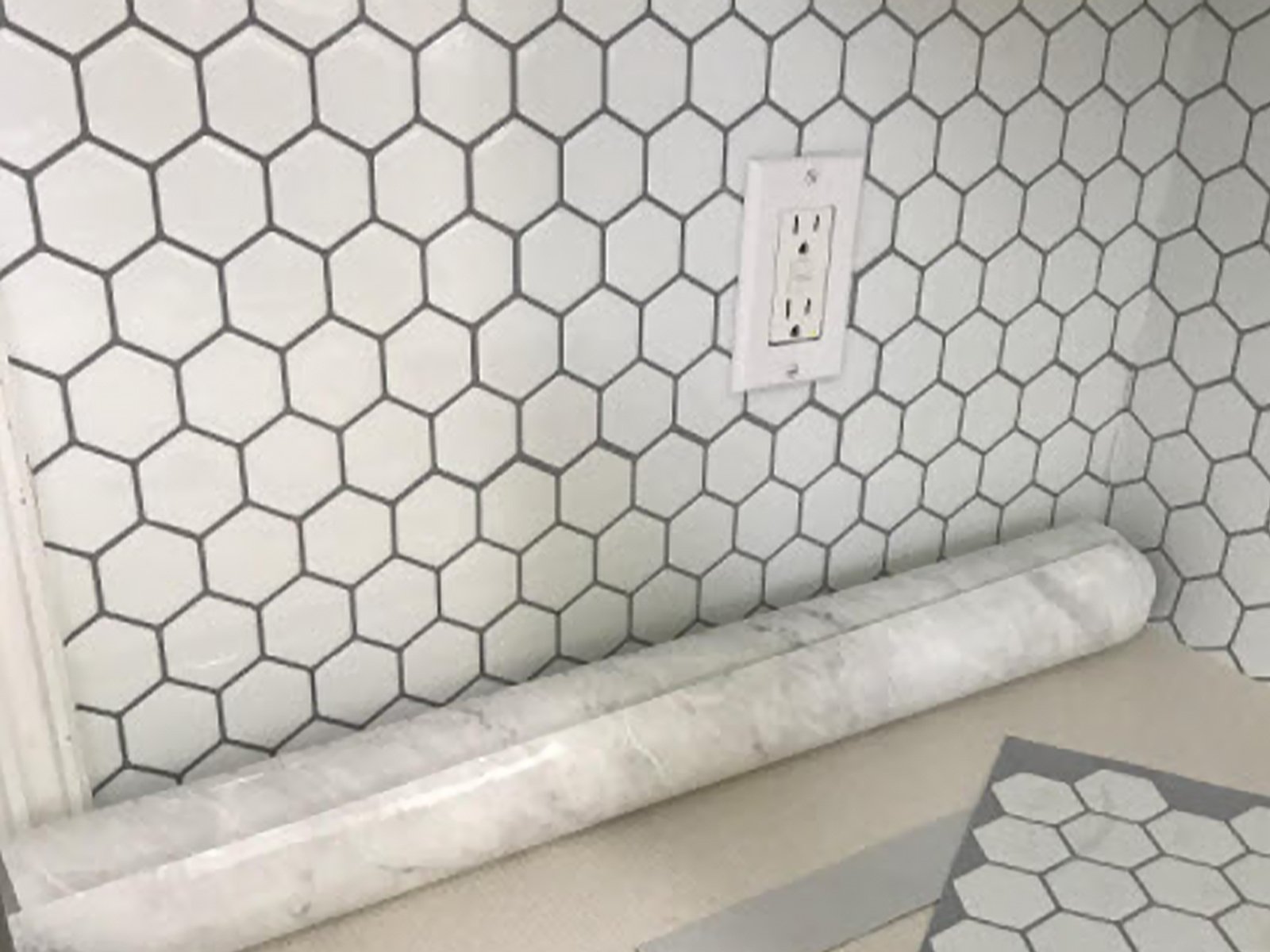 Мозаика керамическая Starmosaic homework Hexagon Carrara Matt 27.1x28.2 см цвет серый