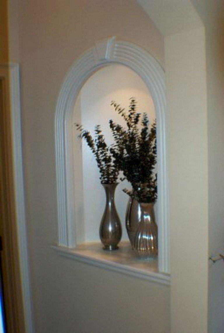 Арочная ниша в стене