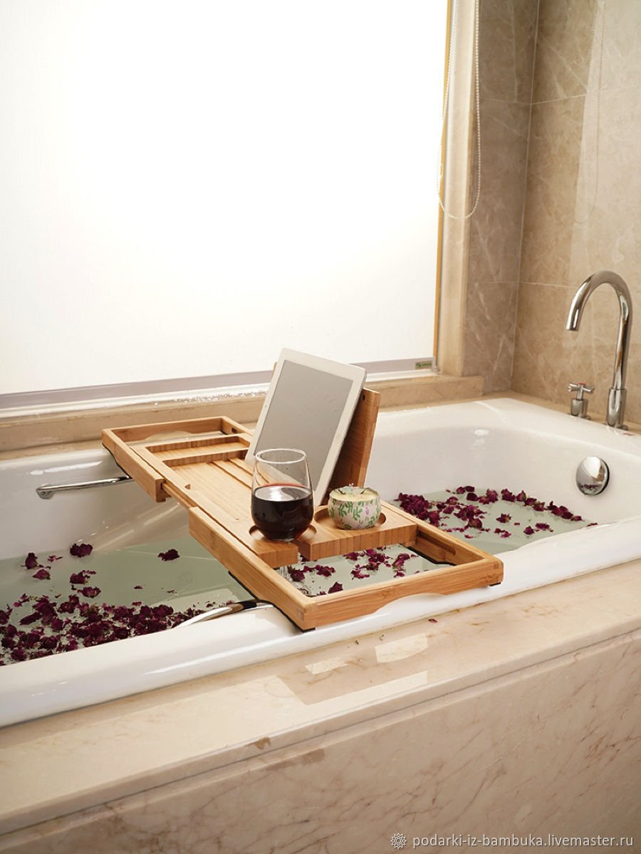 Столик на ванную деревянный