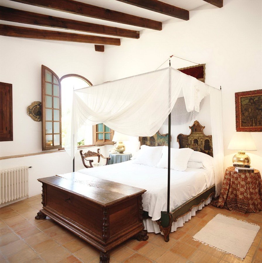 Романский стиль в интерьере