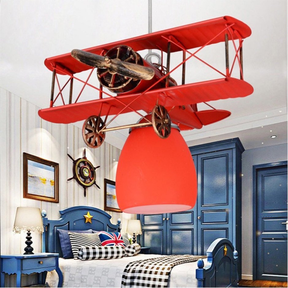 Светильник в виде самолета