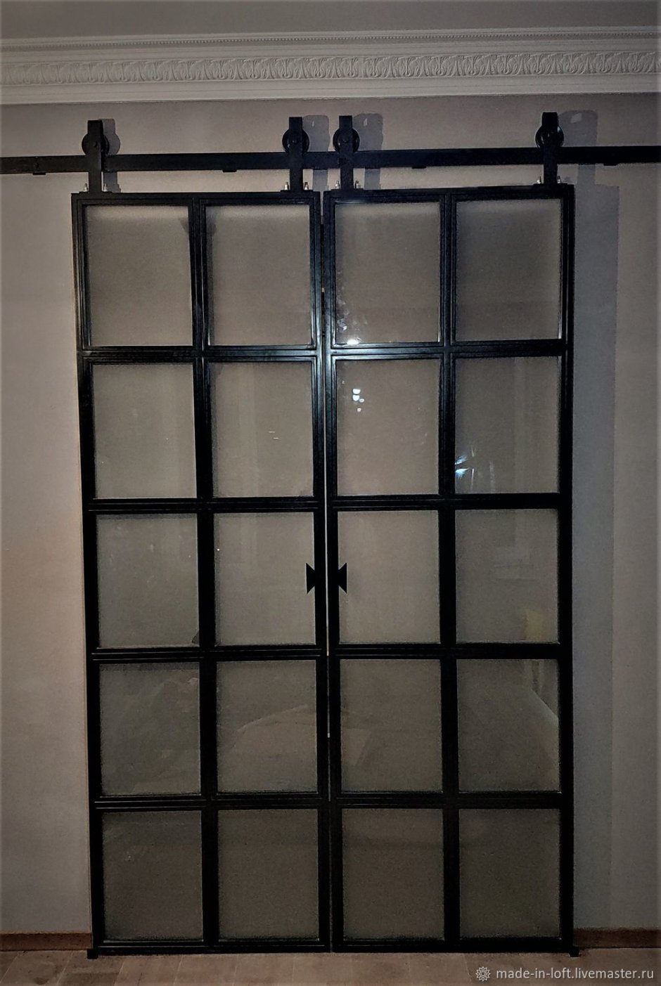 Раздвижная лофт перегородка телескопик