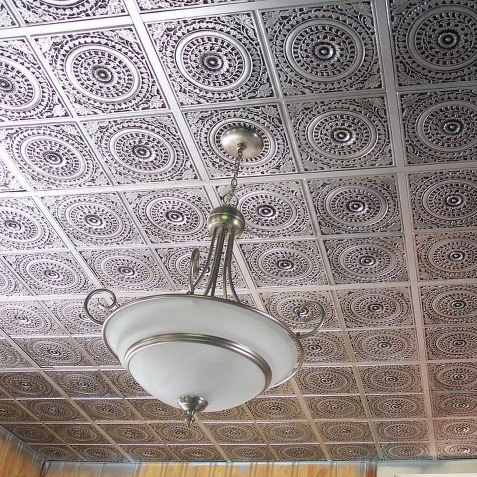 Крашеная потолочная плитка