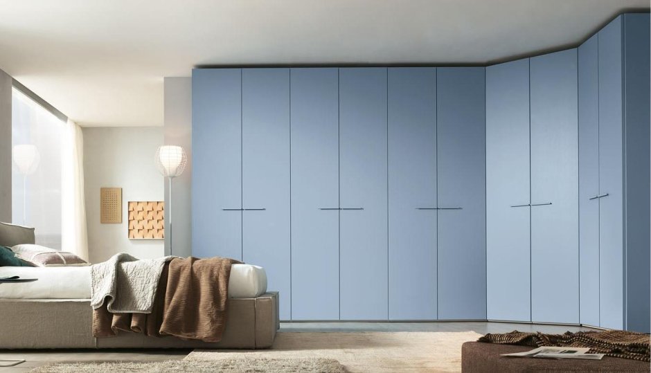 Шкаф голубого цвета