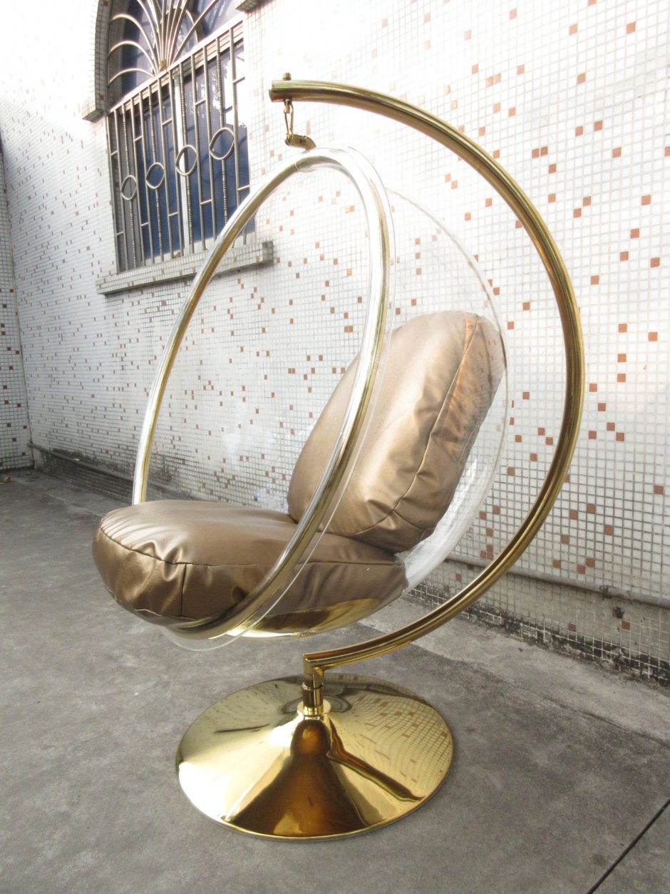 Акриловое кресло