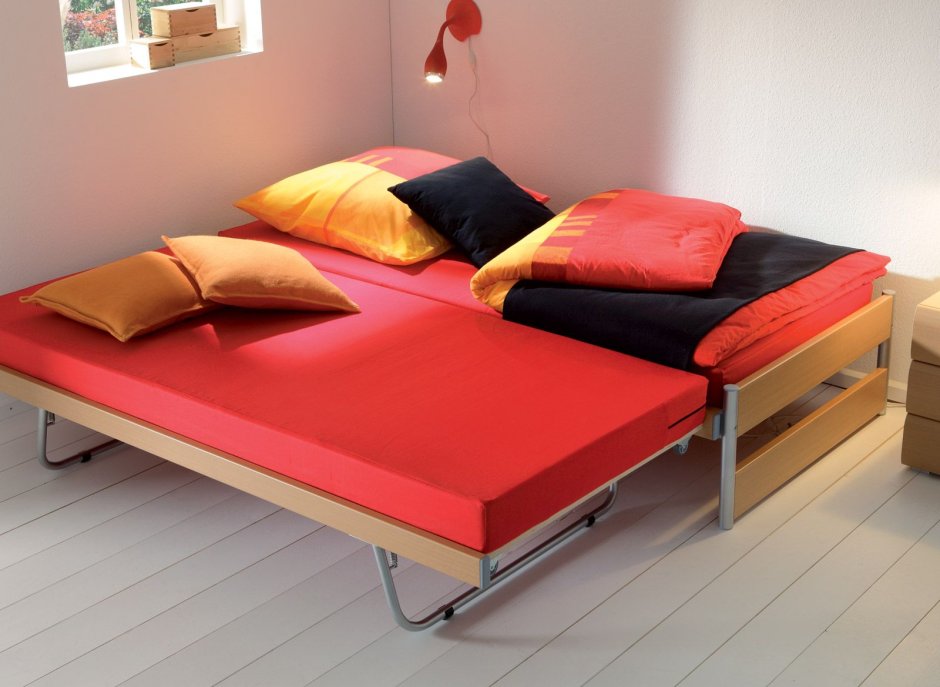 Складная двуспальная кровать