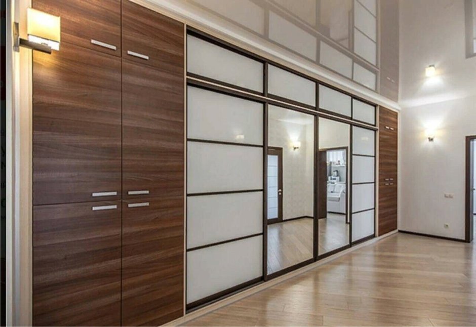 Шкаф купе во всю стену