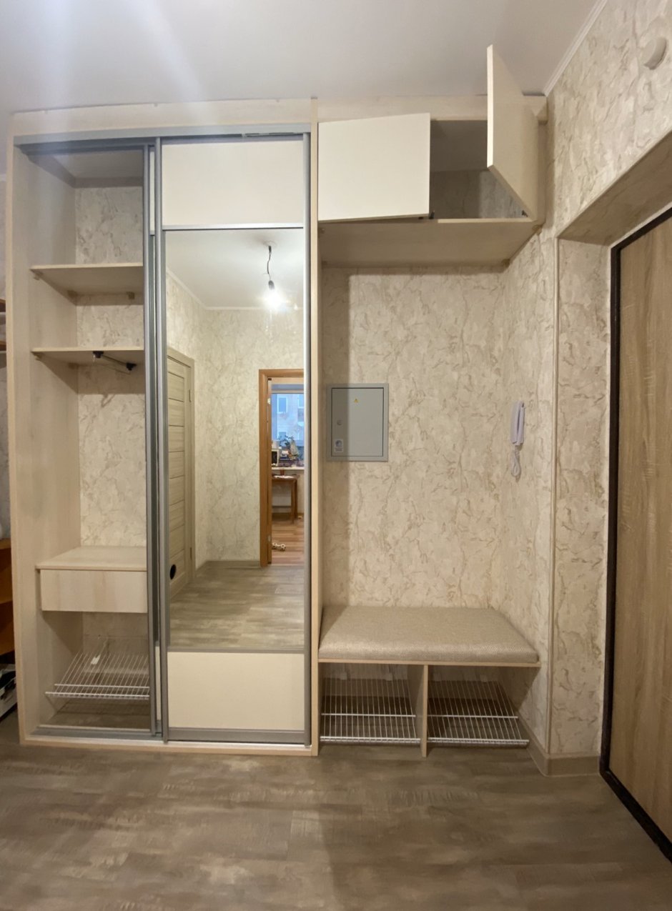 Прихожая встроенный шкаф с сидением