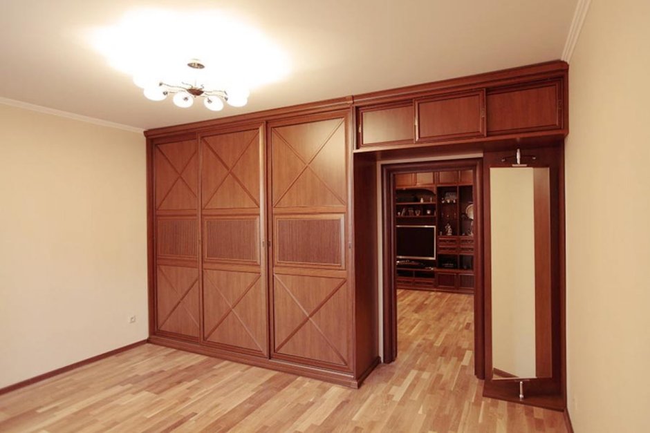 Шкаф с антресолями