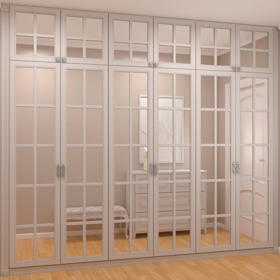 Встроенный шкаф с распашными дверями