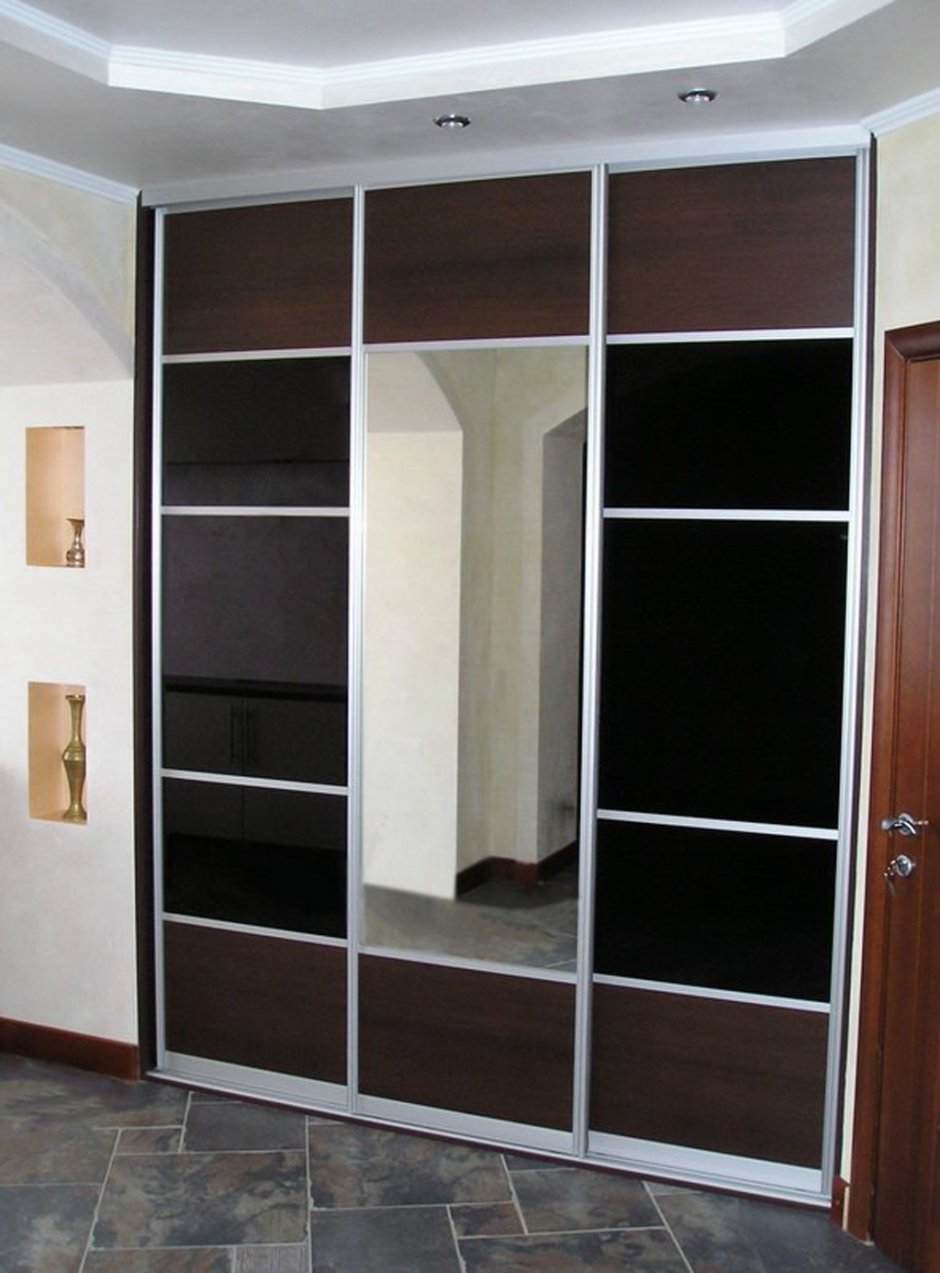 Шкаф Стенли трехстворчатый